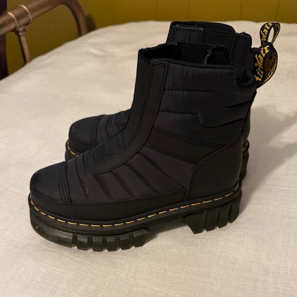 EUC Doc Martens Dr Martens Quilted Platform Boot - Picture 3 of 3